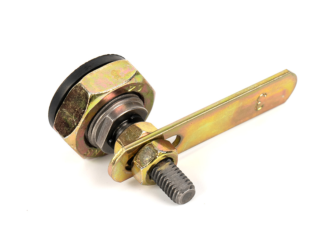 Треугольный замок в сборе для напольной двери